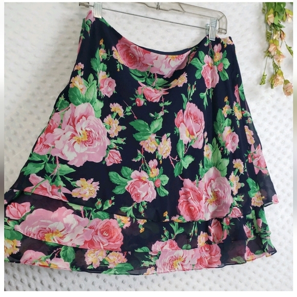 Ralph Lauren 100% Silk Skirt Size 14P Womens Navy Blue Floral Tiered Layered - Picture 4 of 4